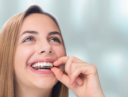 kfo-teufen-invisalign-teen.jpg 